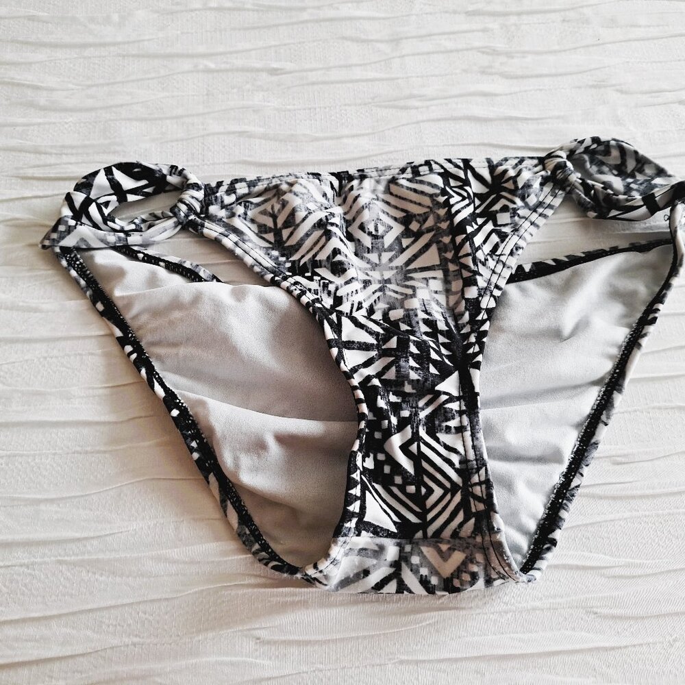 Gossip Black/White Abstract Fade Bikini Bottom Medium